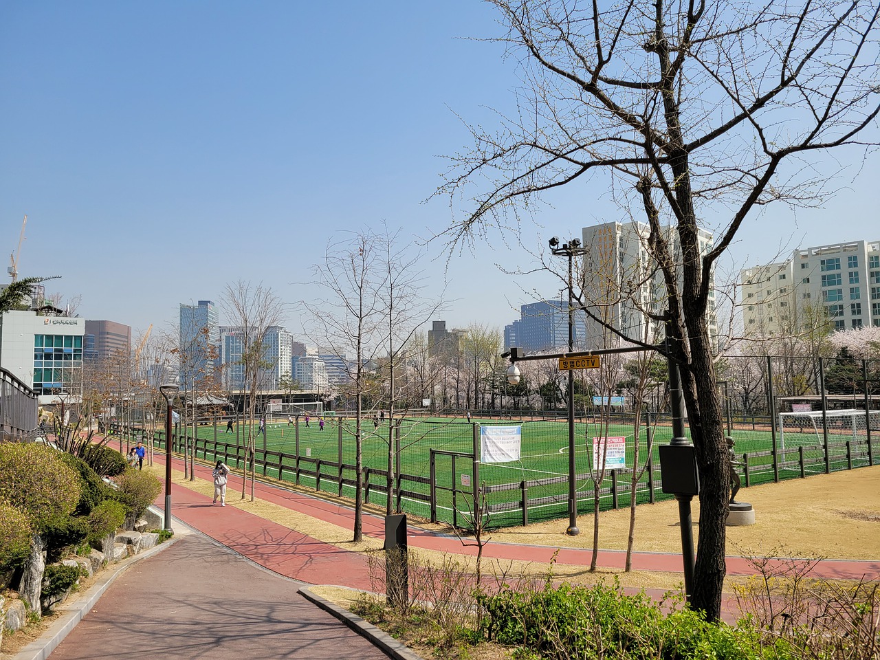 持到现场支 持到现场支